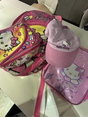 Hello Kitty ( 2 Backpack, Cap )